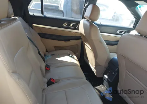 2016 Ford Explorer Xlt z USA, uszkodzony, nr VIN 1FM5K7D85GGD04317